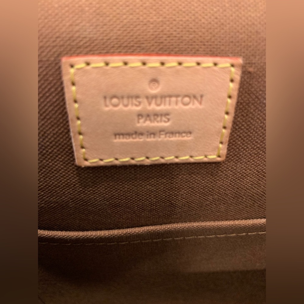 Louis Vuitton - Picture 7 of 14